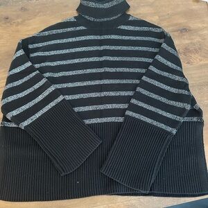 Gap black silver turtle neck sweater